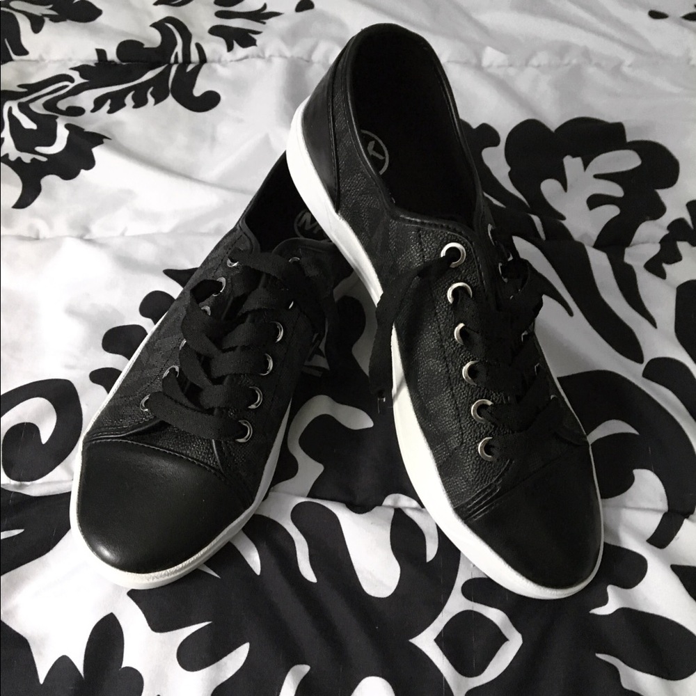 Brand New Michael Kors City Sneakers Womens 7.5
